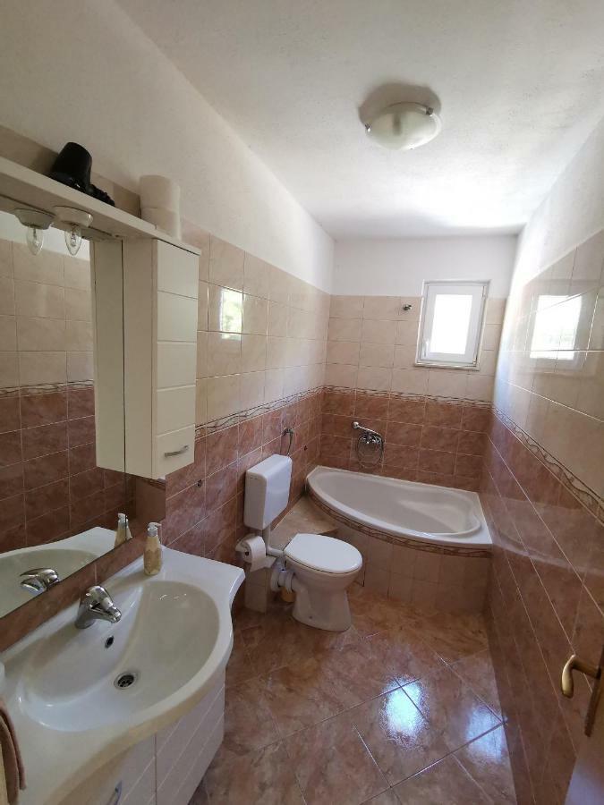 Apartments Moso Tučepi Εξωτερικό φωτογραφία